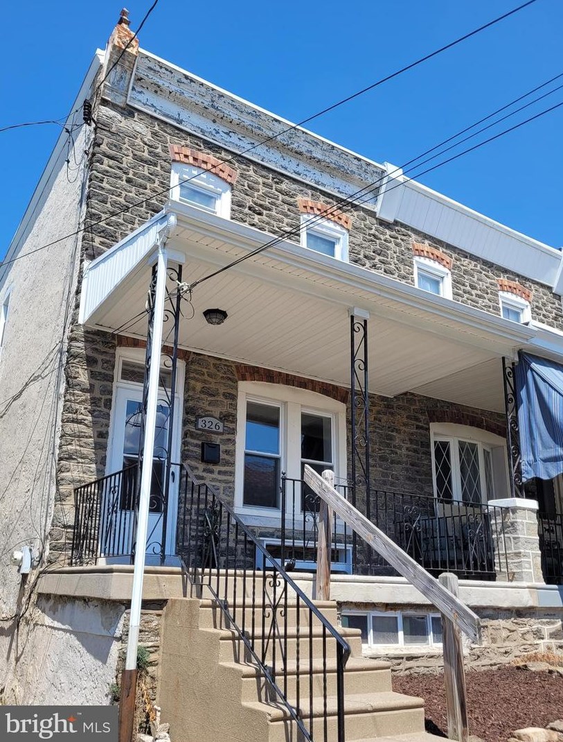 326 Kingsley St, Philadelphia, PA 19128