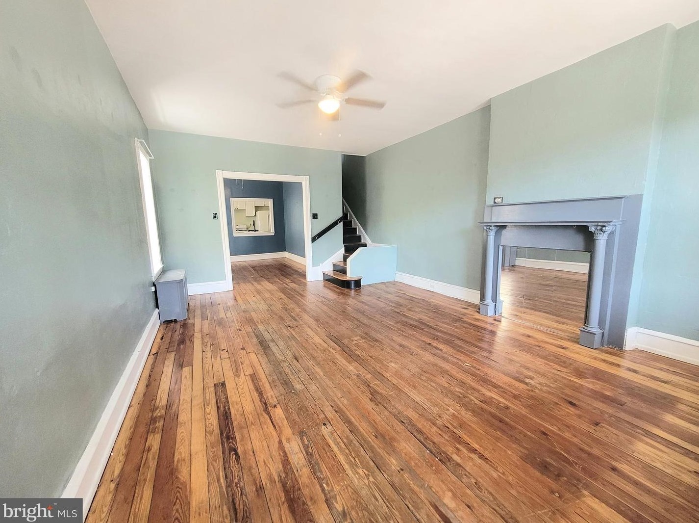 326 Kingsley St, Philadelphia PA  19128-5101 exterior