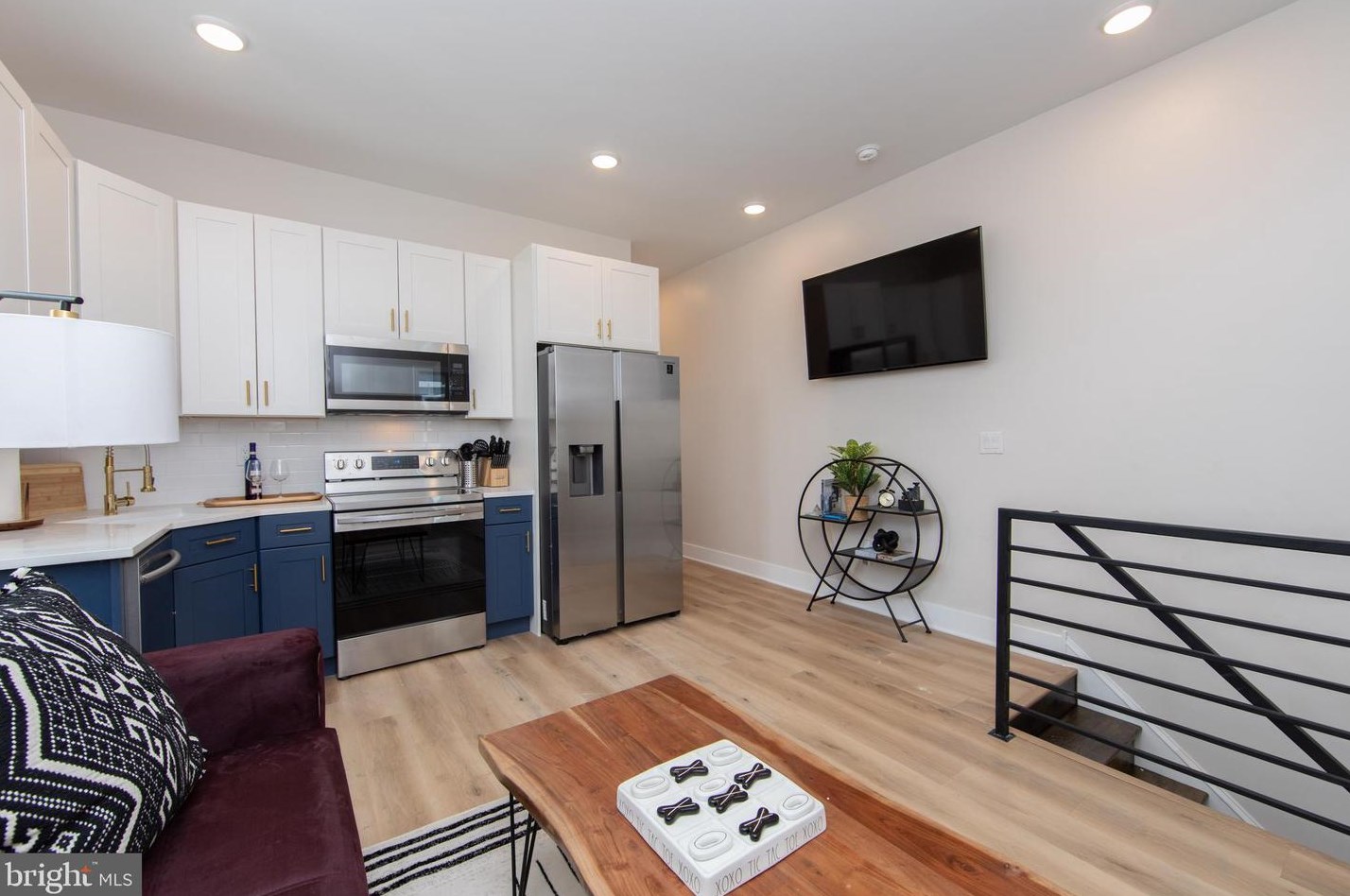 2001 S Norwood St #unit B, Philadelphia, PA 19145