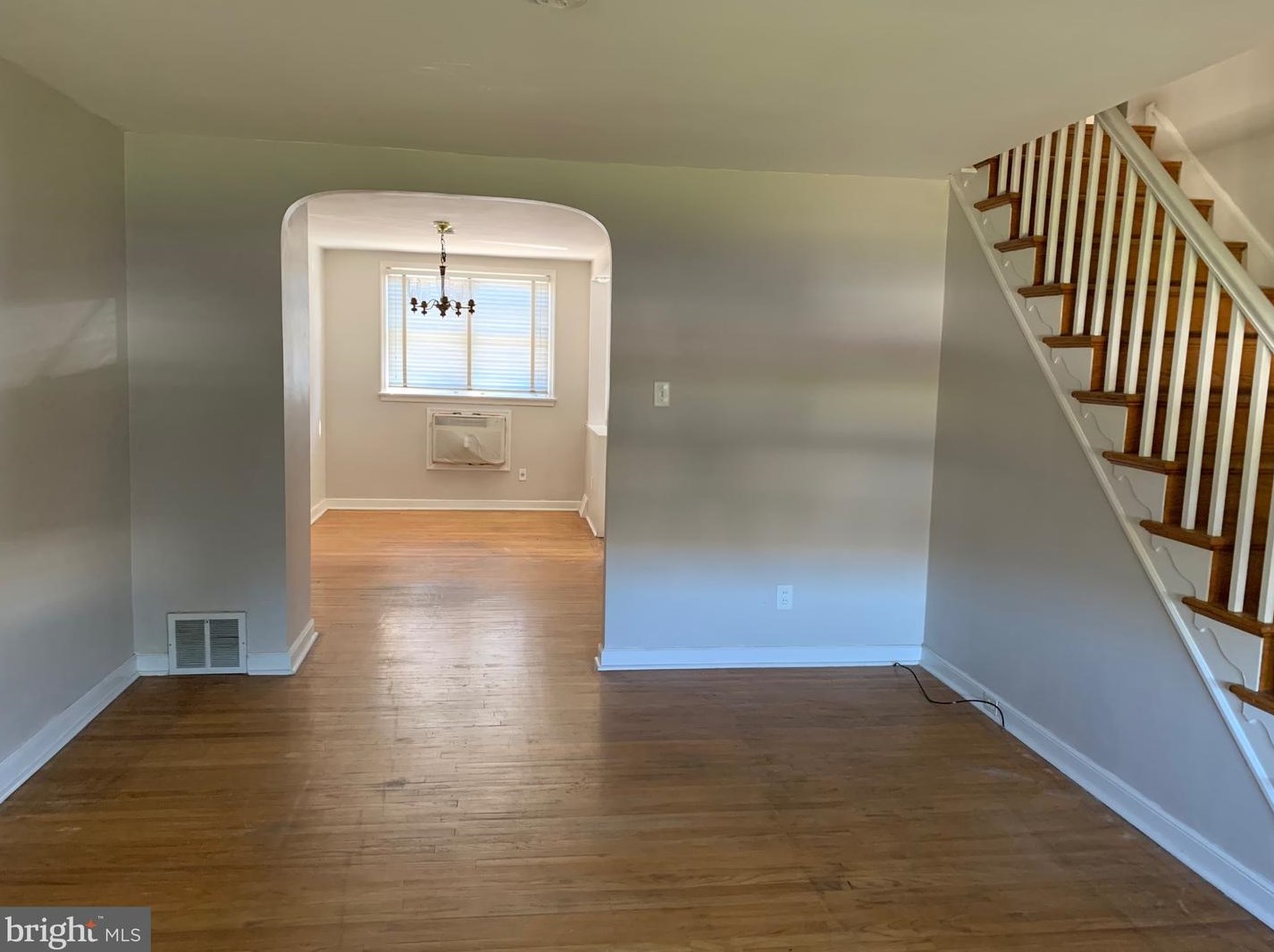 4351 Malta St, Philadelphia, PA 19124-4344