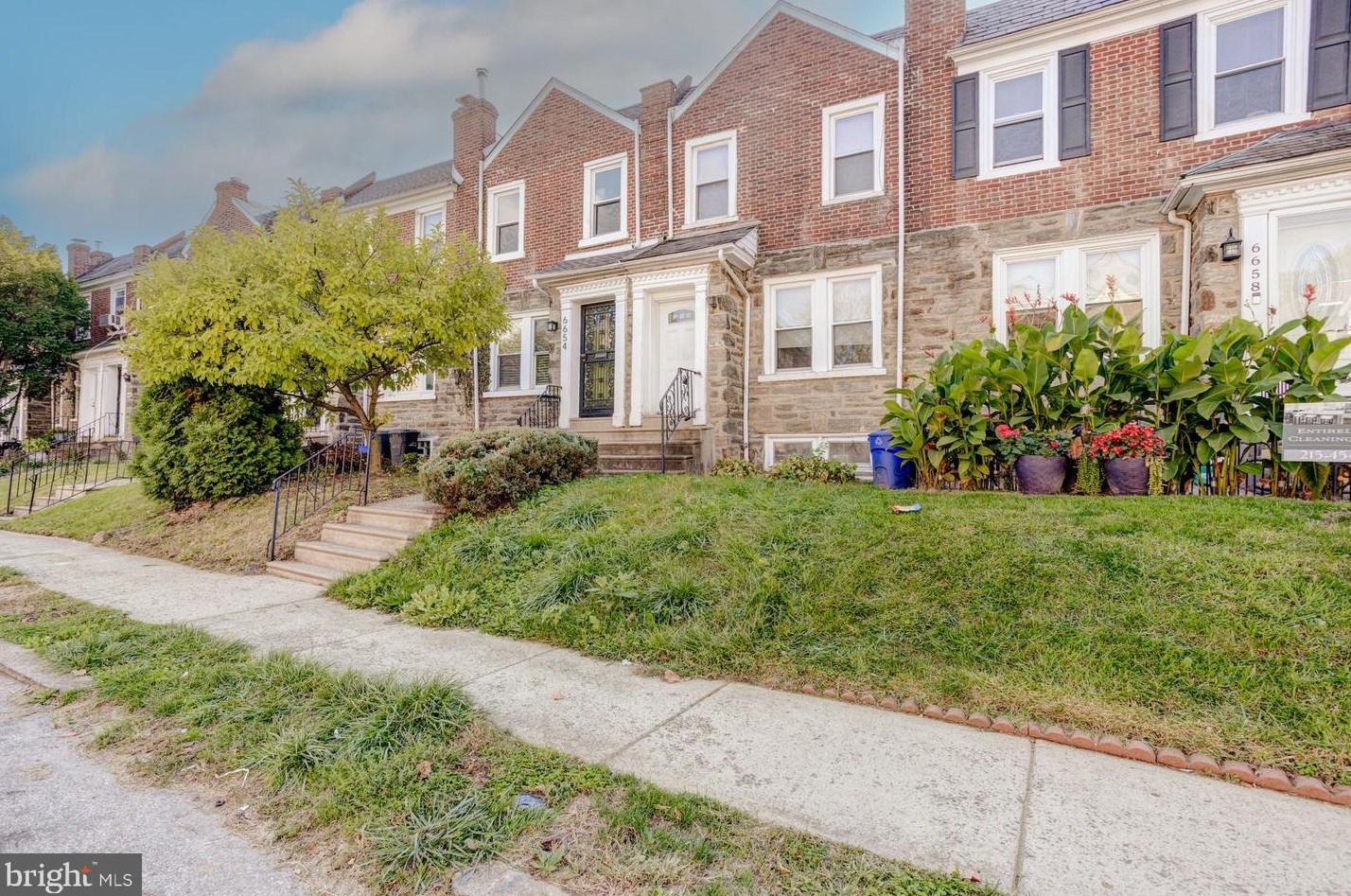 6654 Blakemore St, Philadelphia, PA 19119-3835