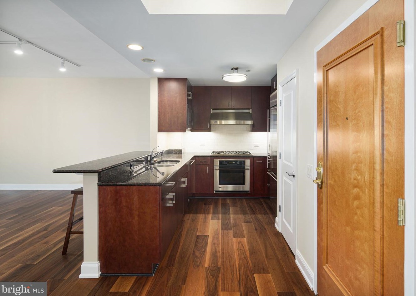 400 S Broad St #2403, Philadelphia, PA 19146