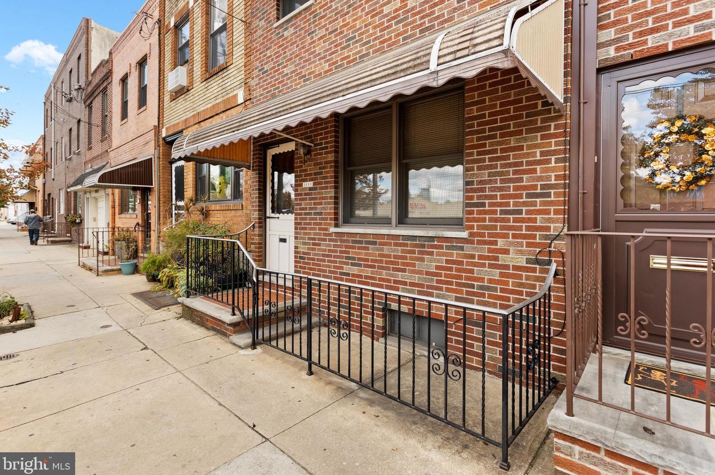 1433 Passyunk Ave, Philadelphia, PA 19147-5610