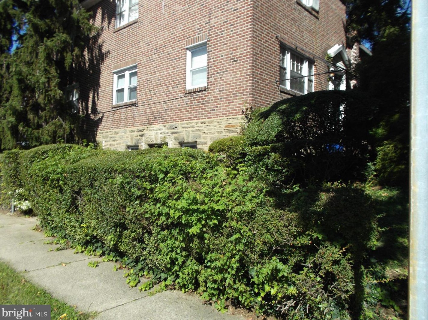 1501 Walnut Ln, Philadelphia, PA 19138-1607