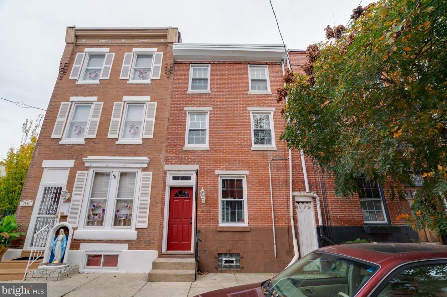 1439 Lawrence St, Philadelphia, PA 19122-3740