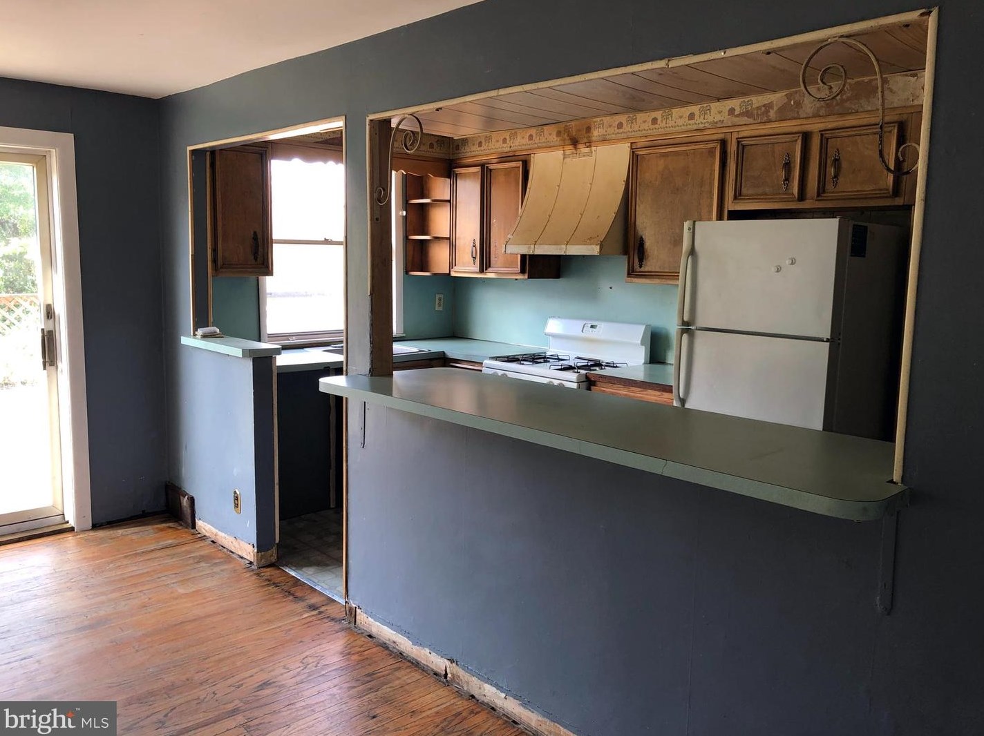 1816 Sanger St, Philadelphia PA 19124-1228 exterior