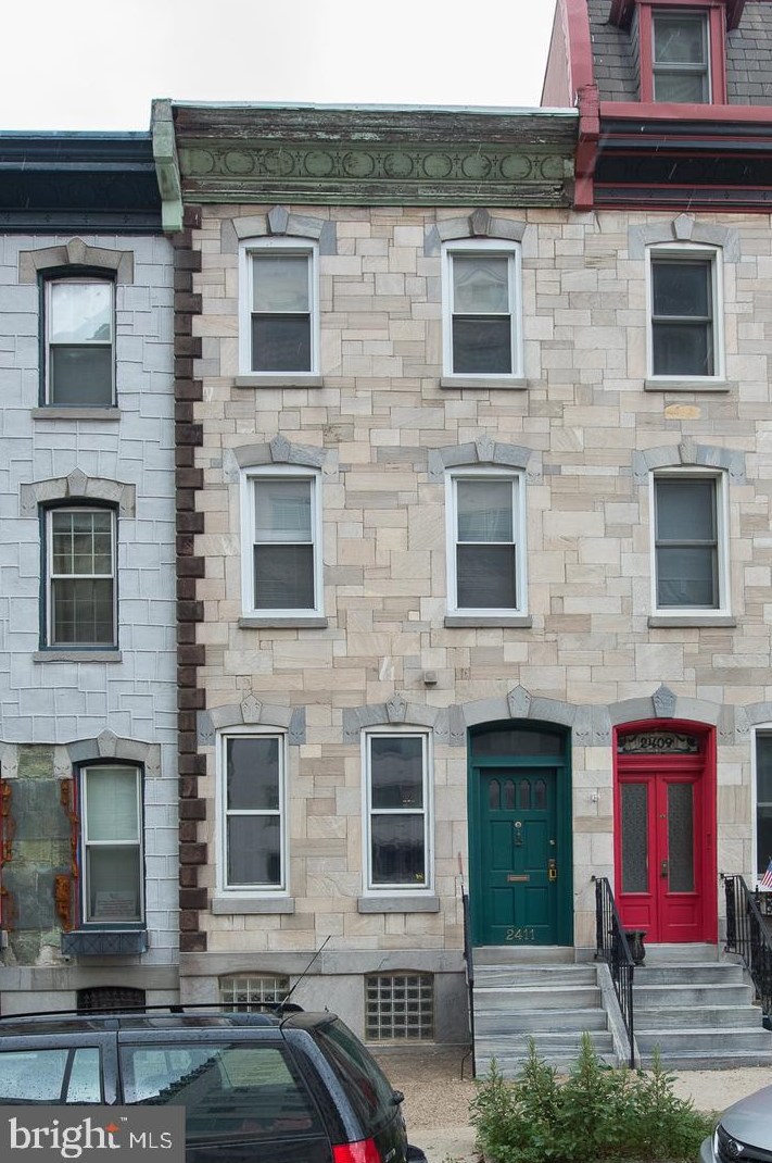 2411 Fairmount Ave, Philadelphia, PA 19130