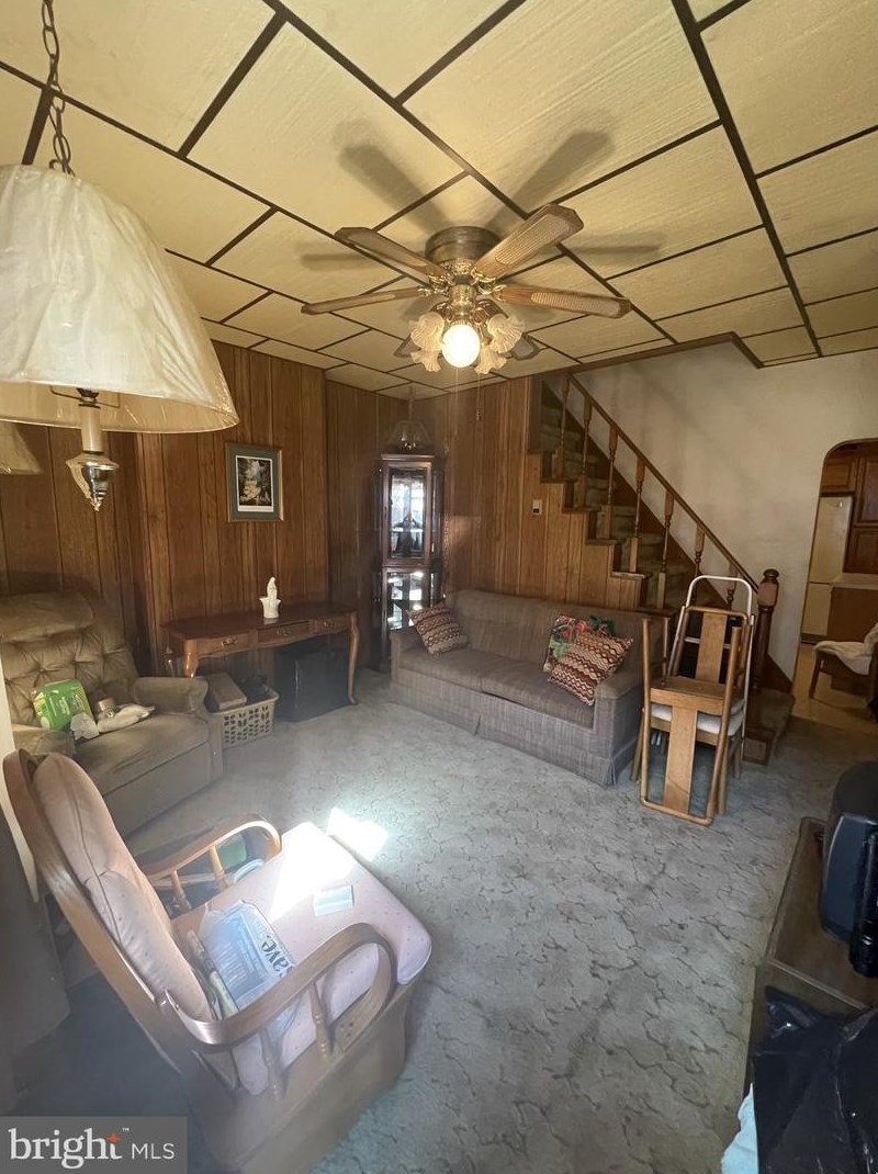 1415 Imogene St, Philadelphia PA 19124-3913 exterior