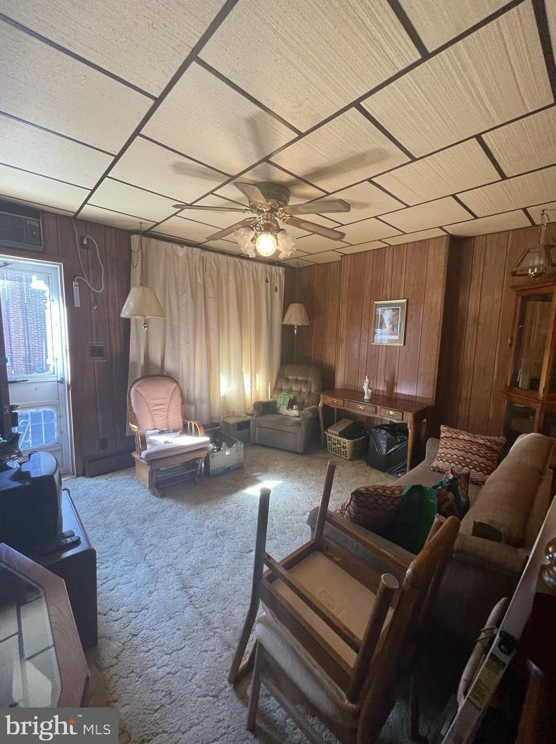 1415 Imogene St, Philadelphia PA 19124-3913 exterior