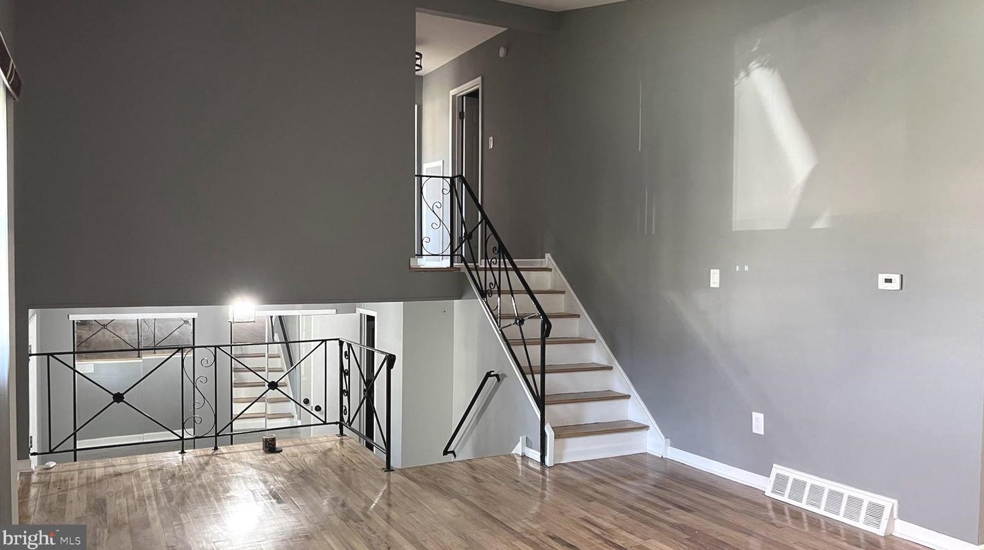 9307 Laramie Rd, Philadelphia, PA 19115-2737