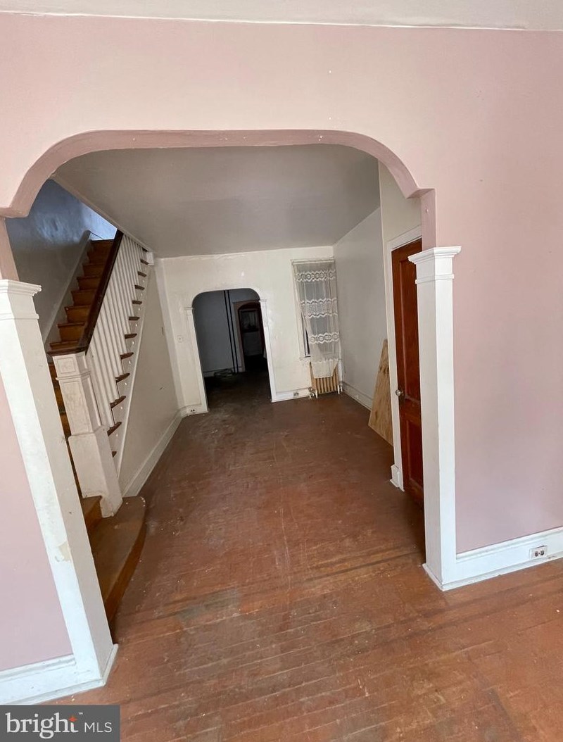 3010 Emerald St, Philadelphia, PA 19134-3110