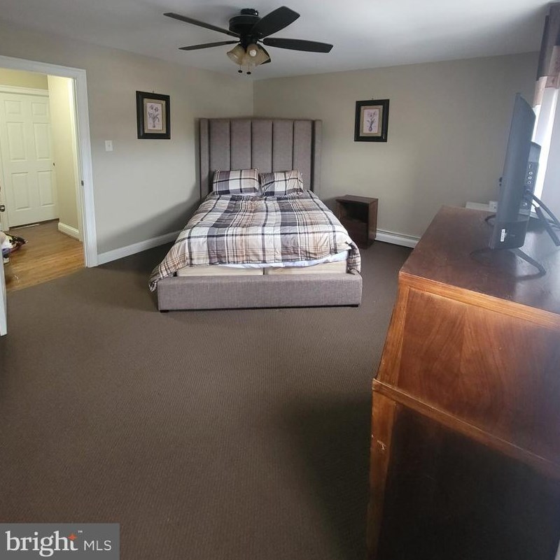 12044 Covert Rd, Philadelphia PA 19154-2707 exterior