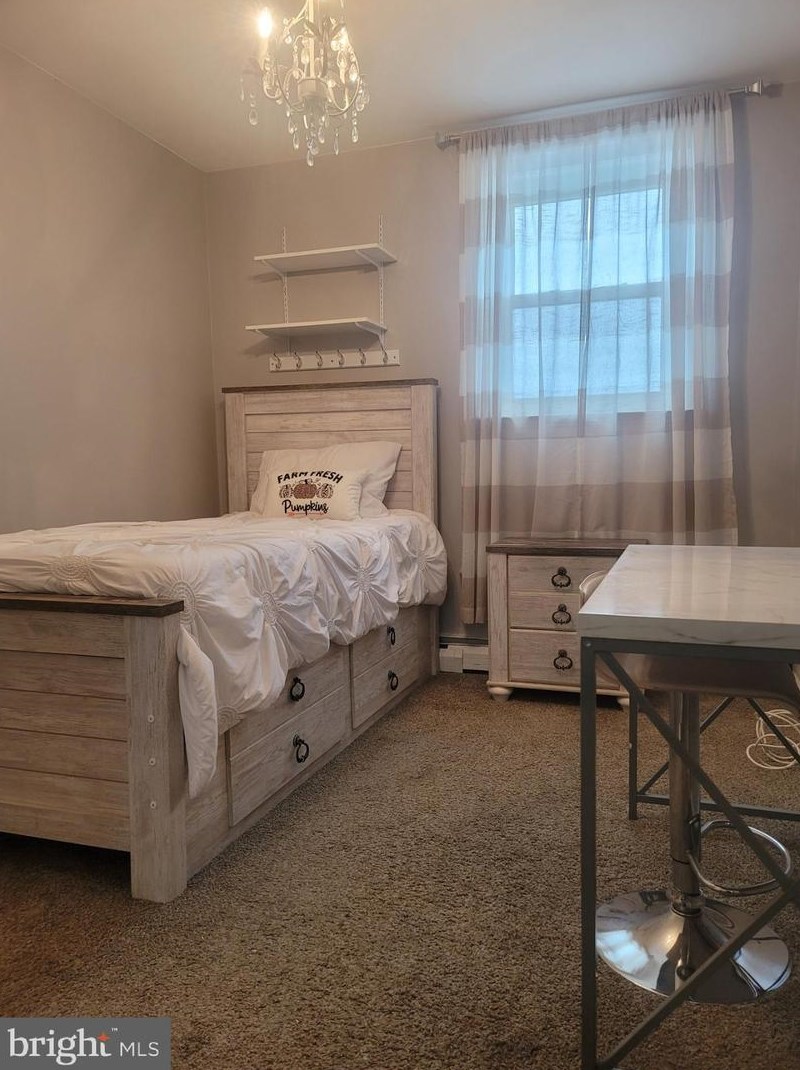 12044 Covert Rd, Philadelphia PA 19154-2707 exterior