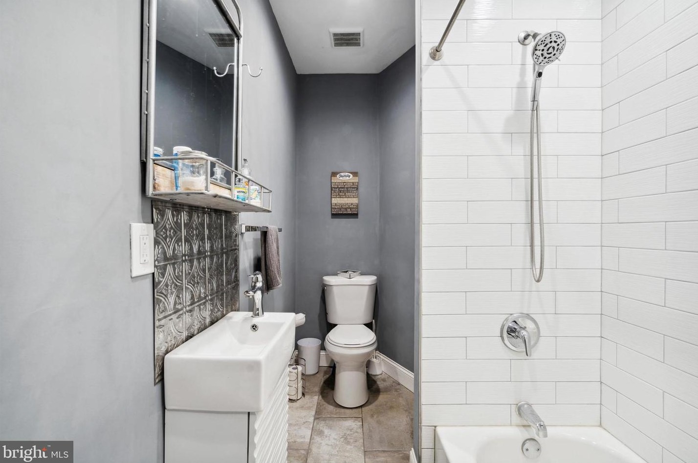 109 Washington Ln, Philadelphia PA 19138-1059 exterior