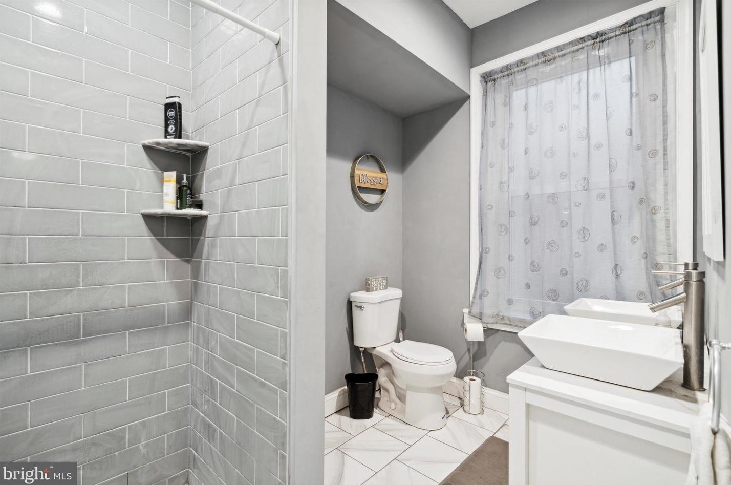 109 Washington Ln, Philadelphia PA 19138-1059 exterior