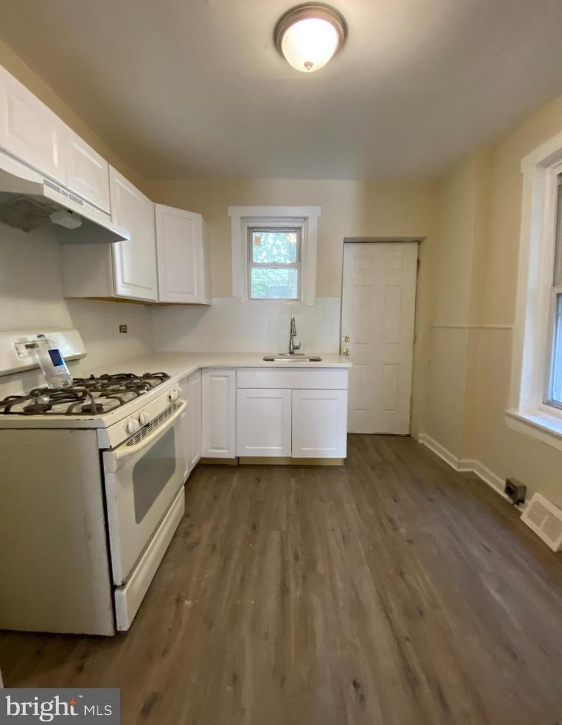 2013 S Simpson St, Philadelphia, PA 19142