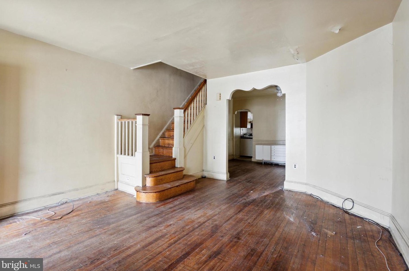 5842 Montrose St, Philadelphia, PA 19143-3020