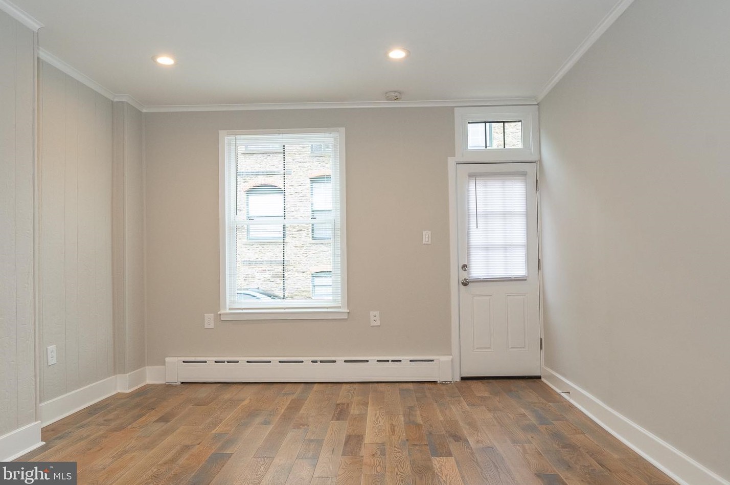 427 Shurs Ln, Philadelphia PA  19128-3502 exterior