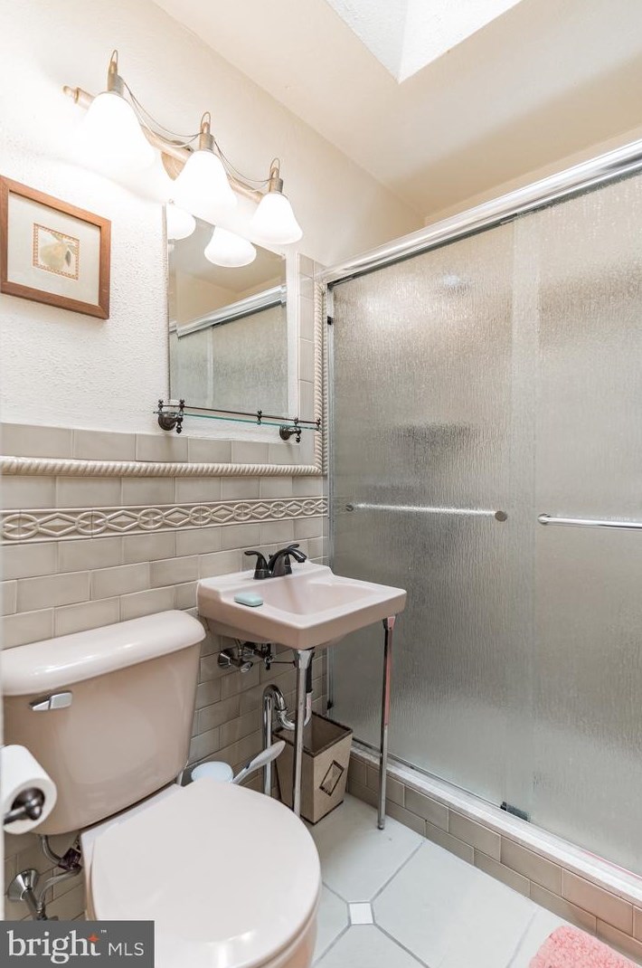 2126 Brighton St, Philadelphia PA 19149-1801 exterior