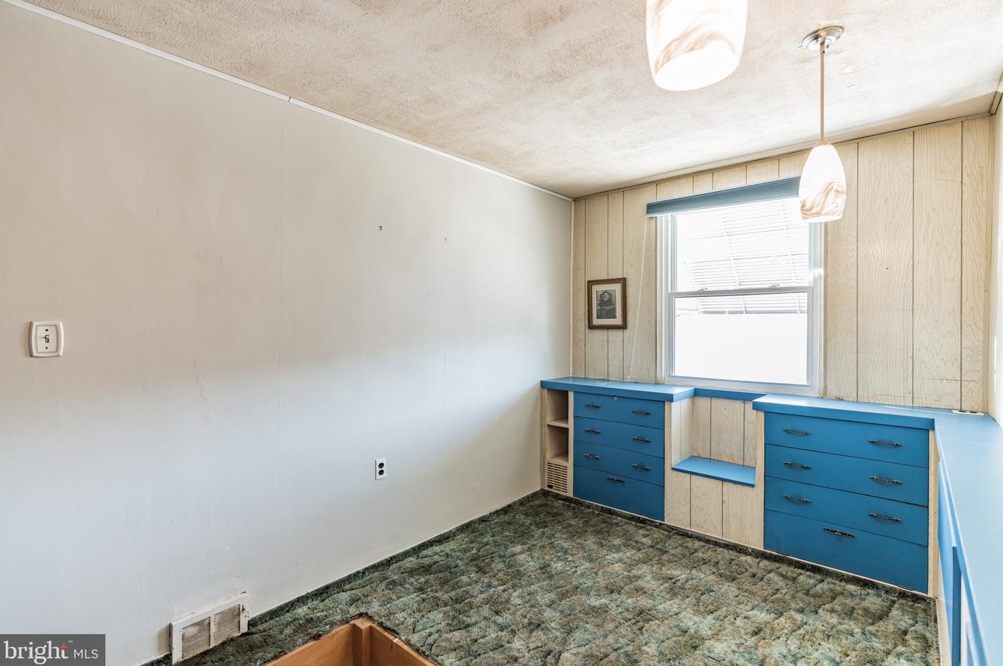 2126 Brighton St, Philadelphia PA 19149-1801 exterior