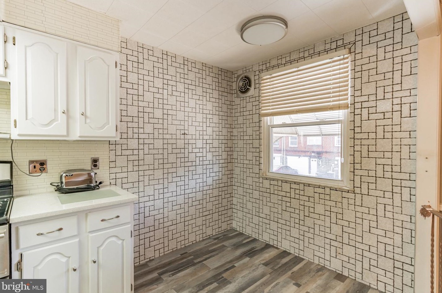 2126 Brighton St, Philadelphia PA 19149-1801 exterior