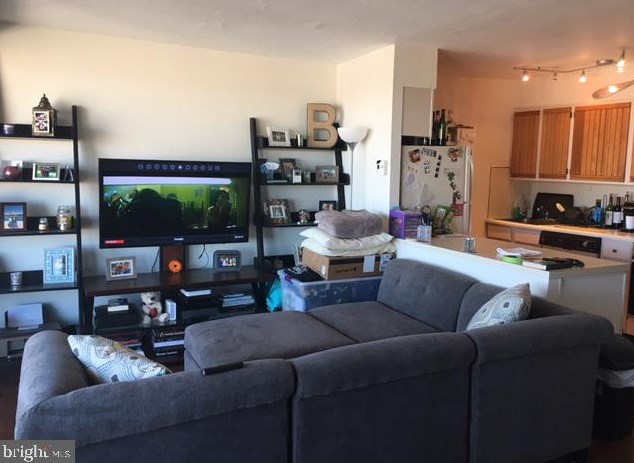 2401 Pennsylvania Ave #16a6, Philadelphia, PA 19130