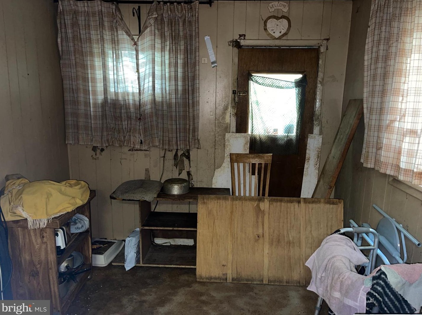 6242 Dickens Ave, Philadelphia PA 19142-3107 exterior