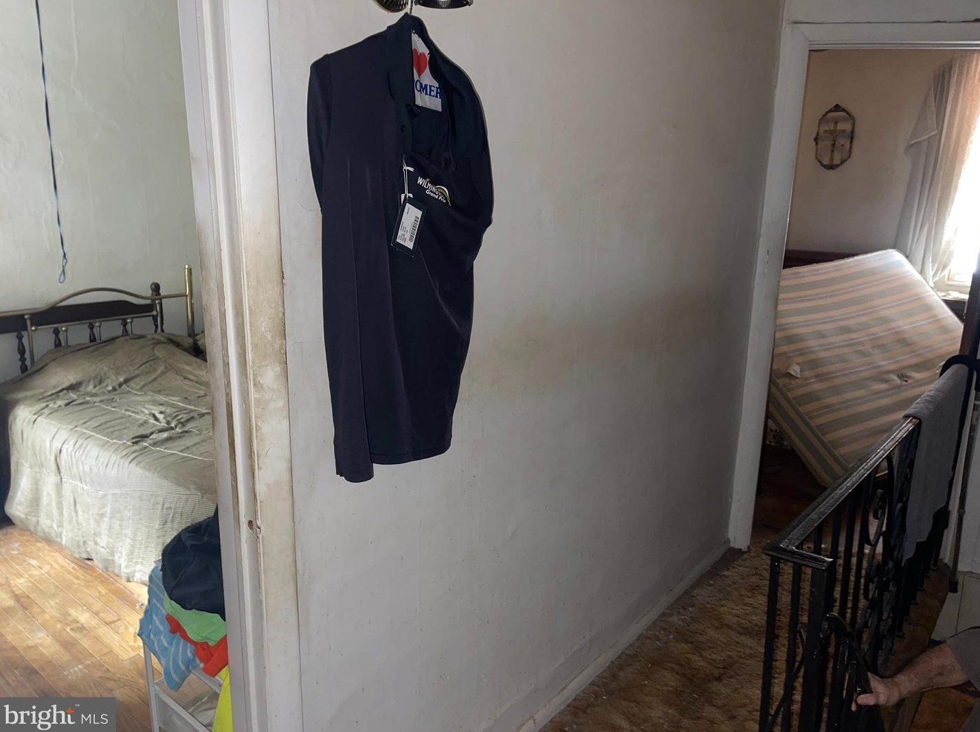 6242 Dickens Ave, Philadelphia PA 19142-3107 exterior