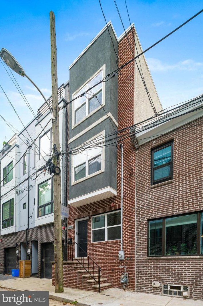 2544 Montrose St, Philadelphia, PA 19146