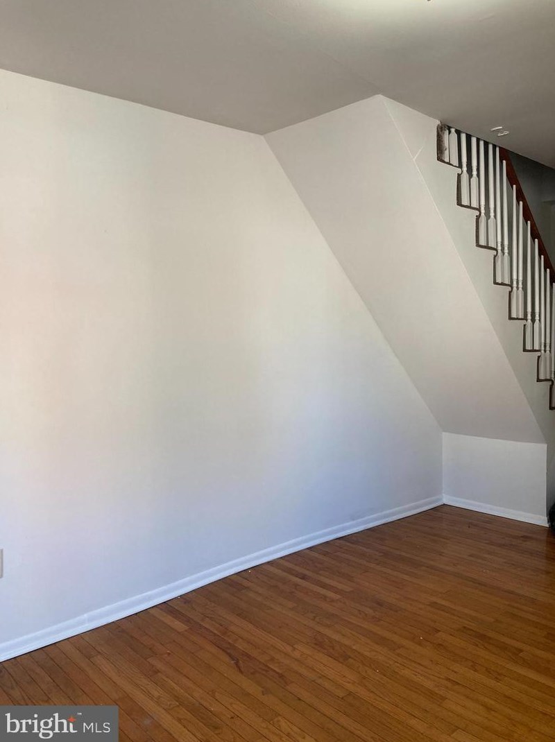 941 Spring Garden St #b, Philadelphia, PA 19123