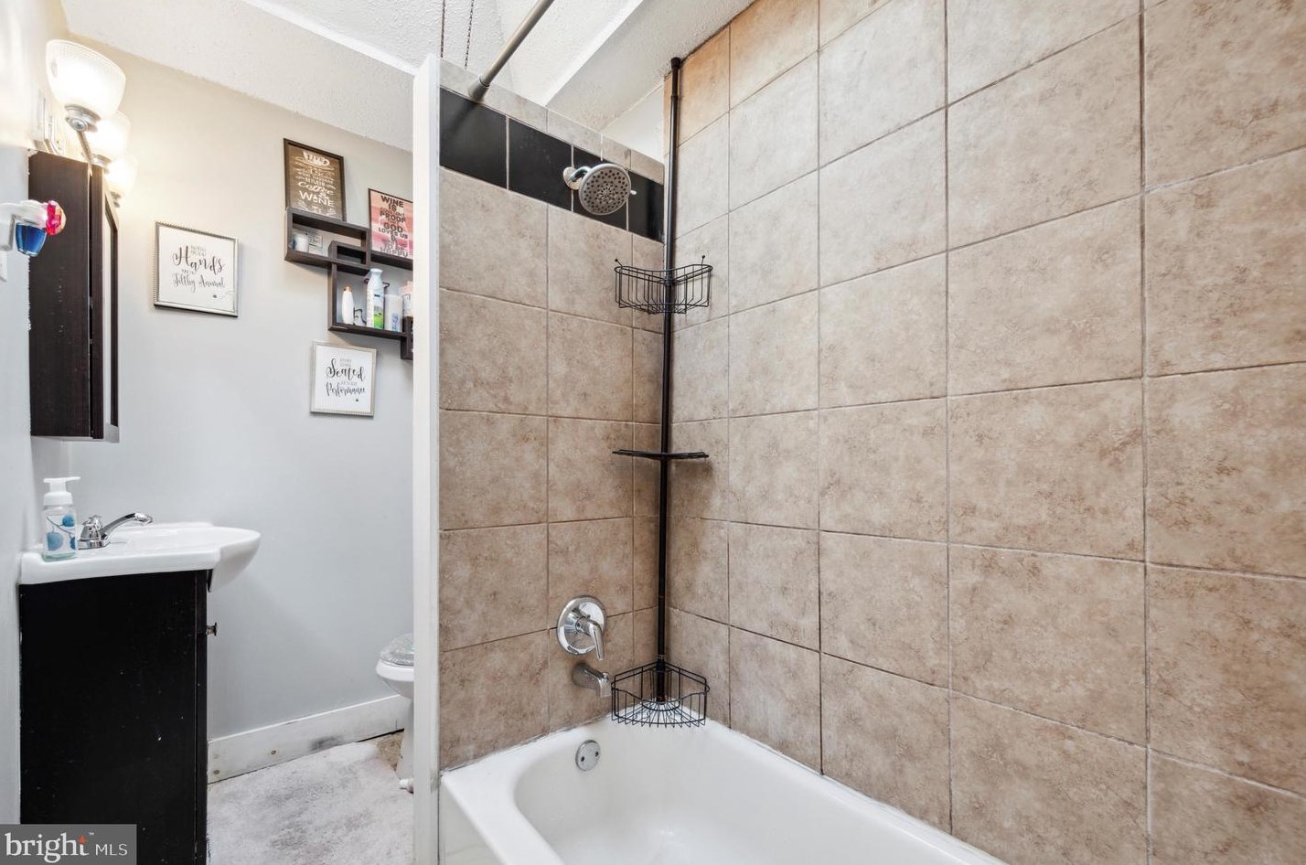 2654 73 St, Philadelphia PA 19153-2214 exterior