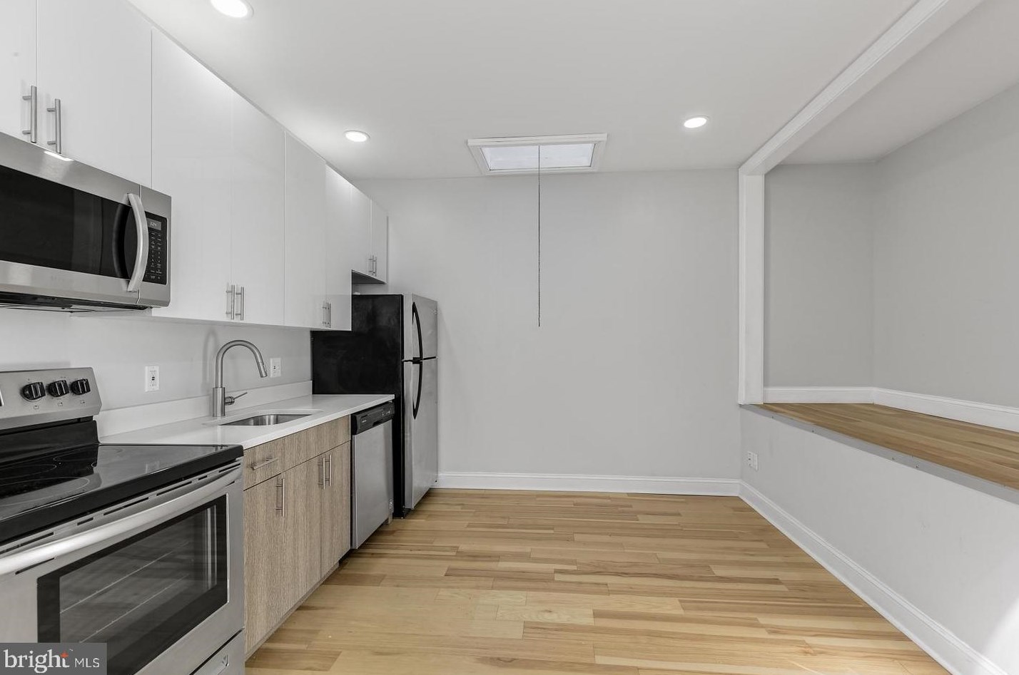 5020 Walnut St #3r, Philadelphia, PA 19139
