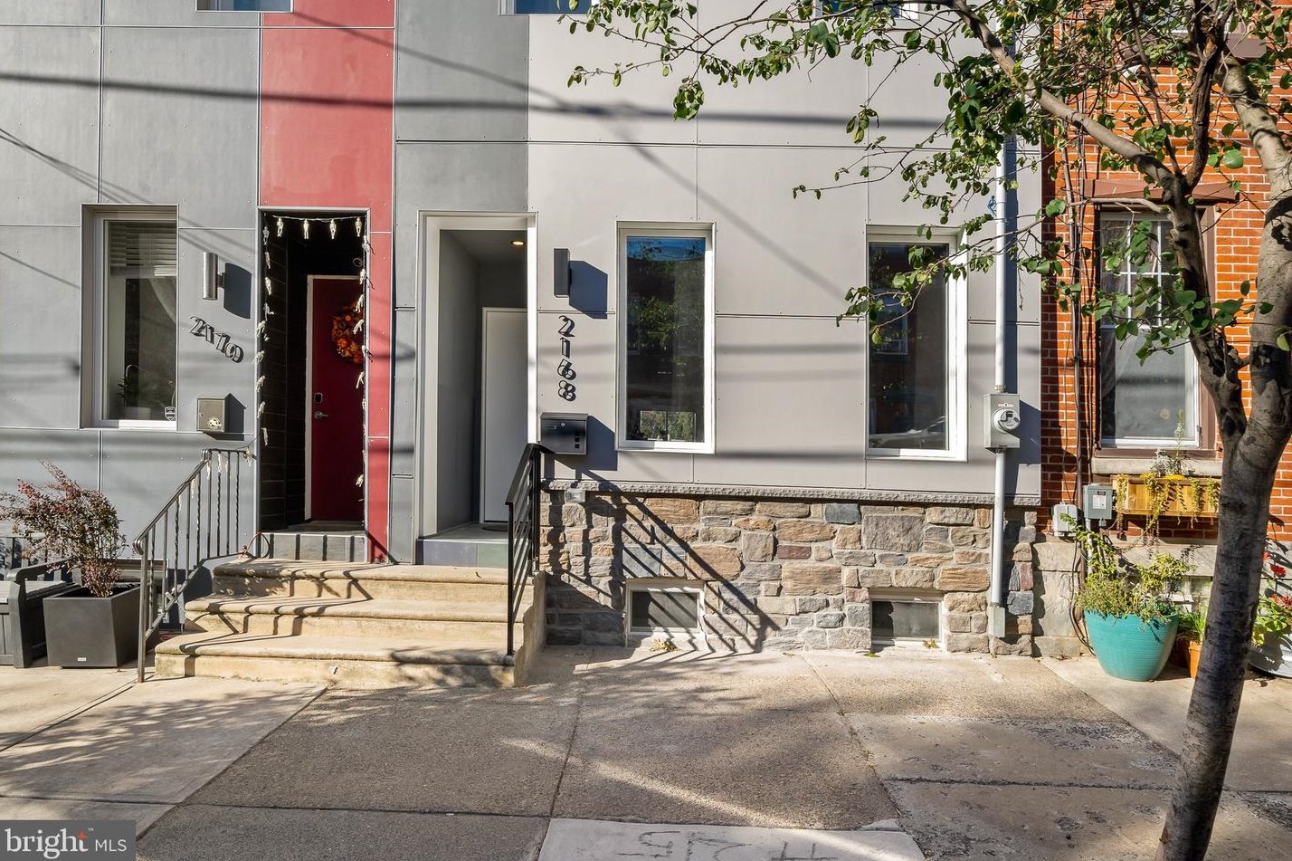 2168 E Cumberland St, Philadelphia, PA 19125