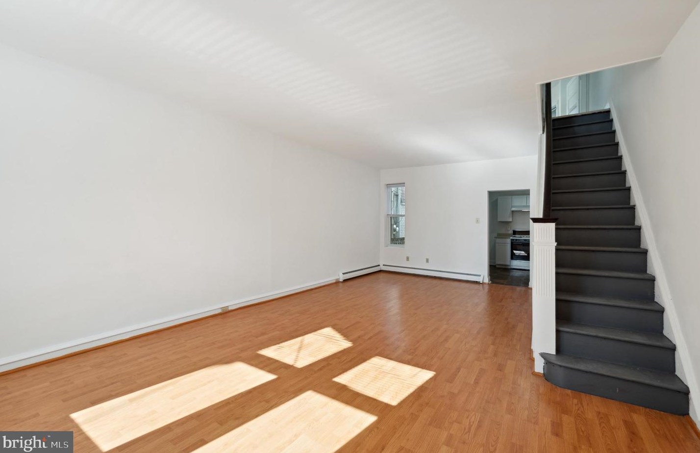 3032 Memphis St, Philadelphia, PA 19134-4323
