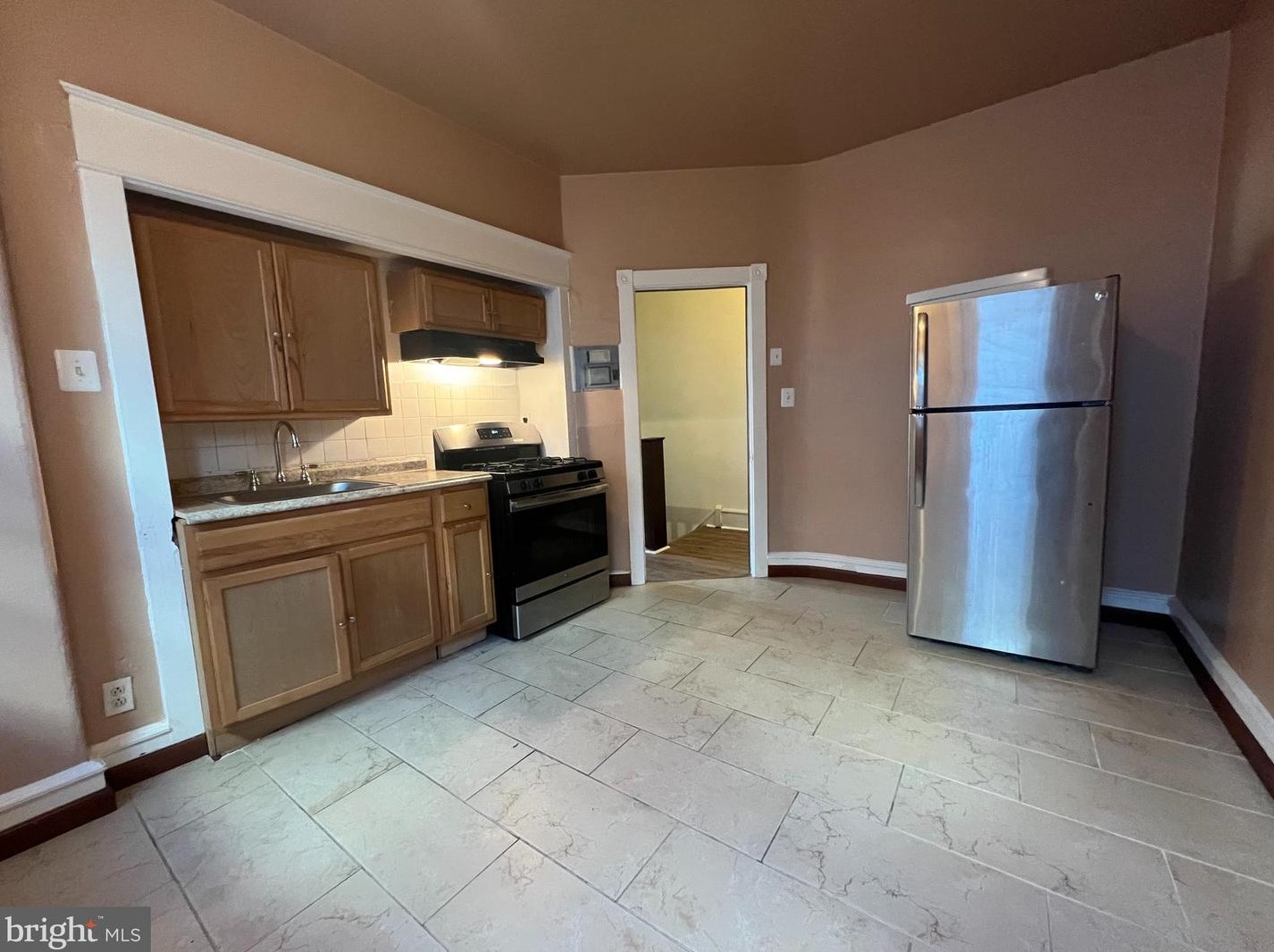 605 W Olney Ave #2, Philadelphia, PA 19120