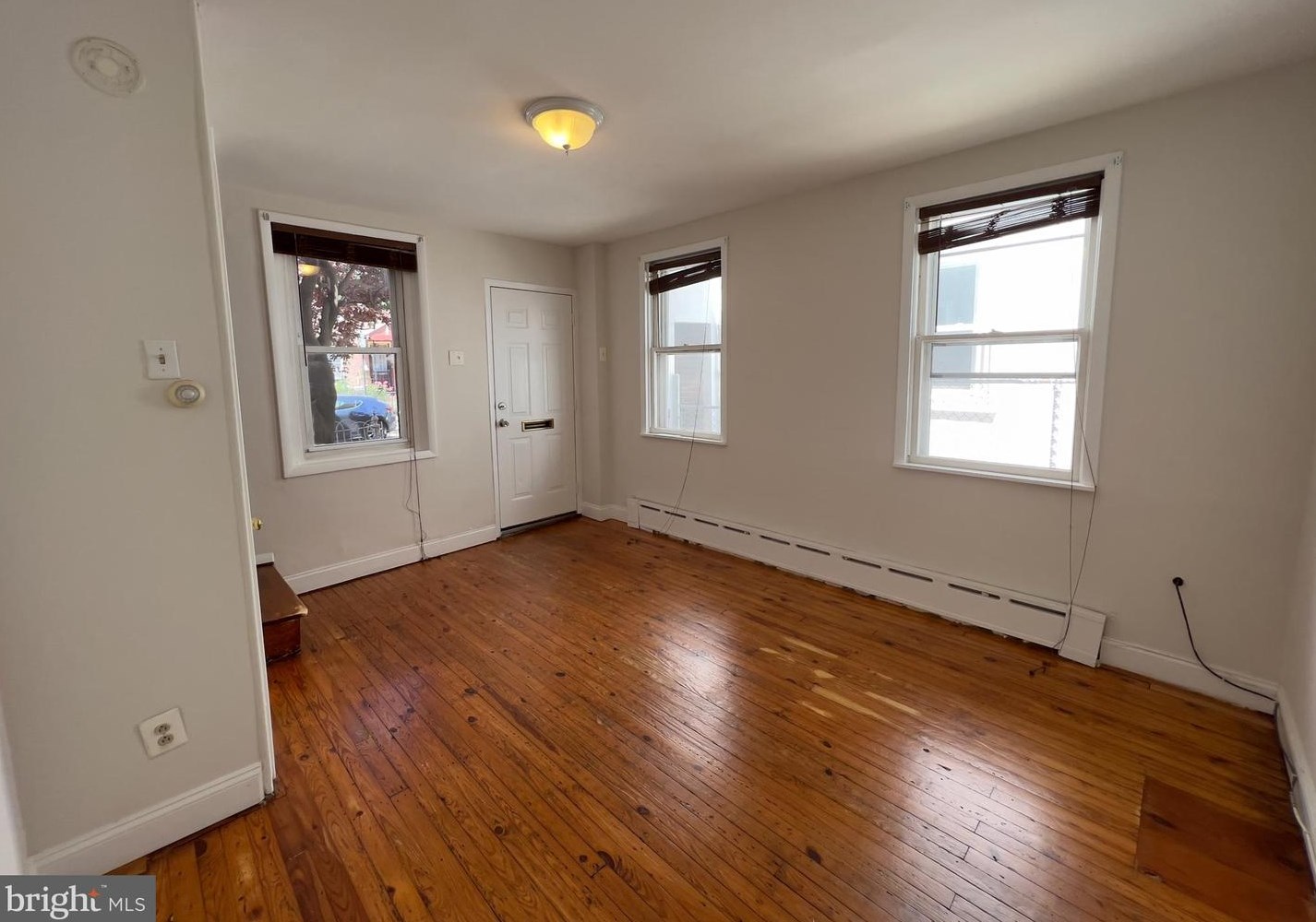 977 Randolph St, Philadelphia PA  19123-1407 exterior