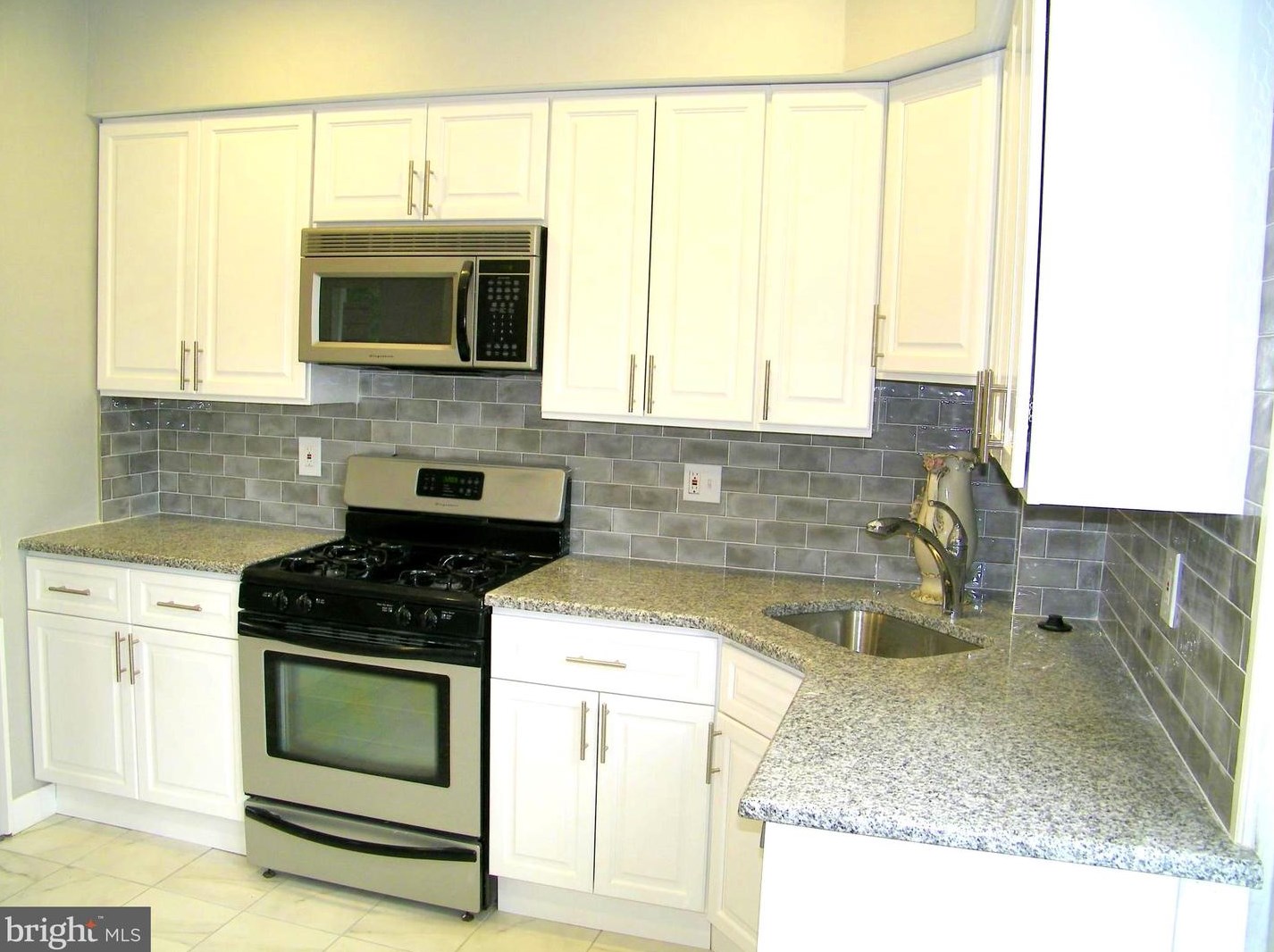 550 Selma St, Philadelphia PA  19116-2822 exterior