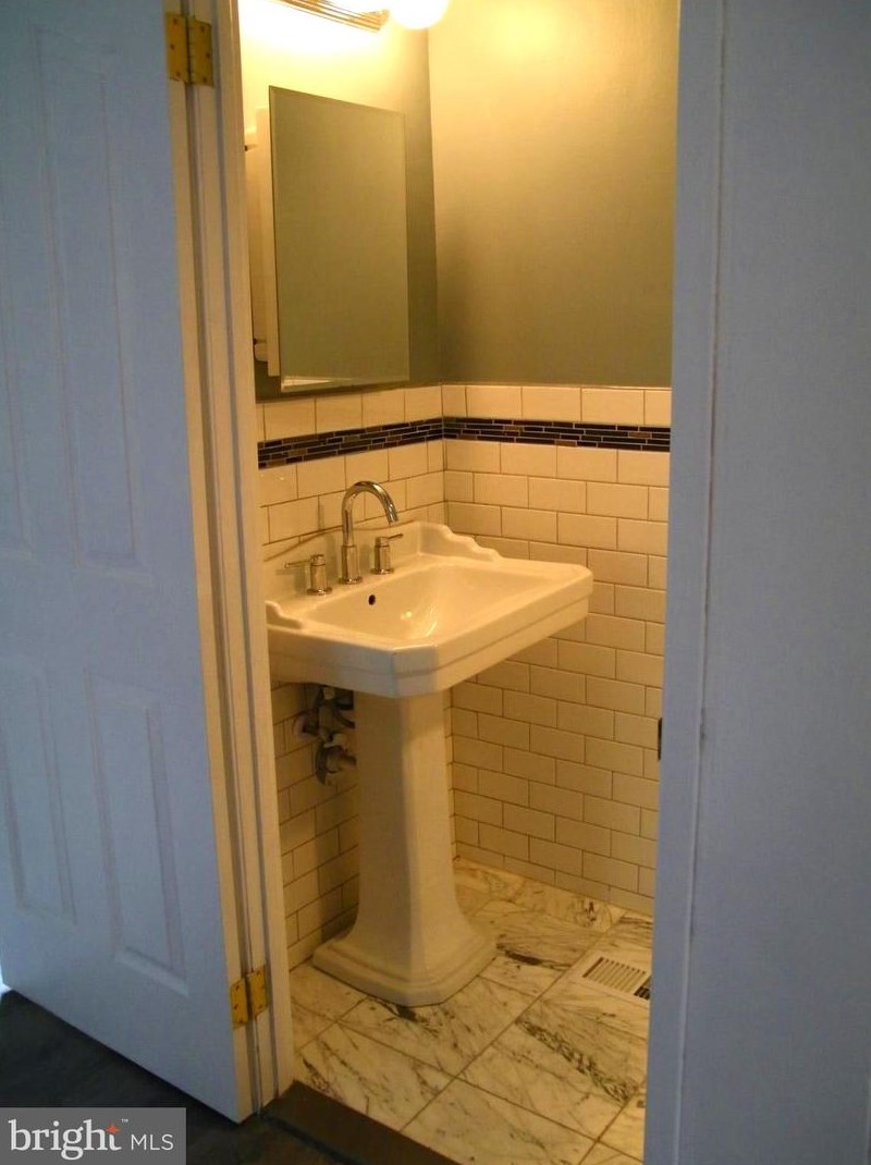 550 Selma St, Philadelphia PA  19116-2822 exterior