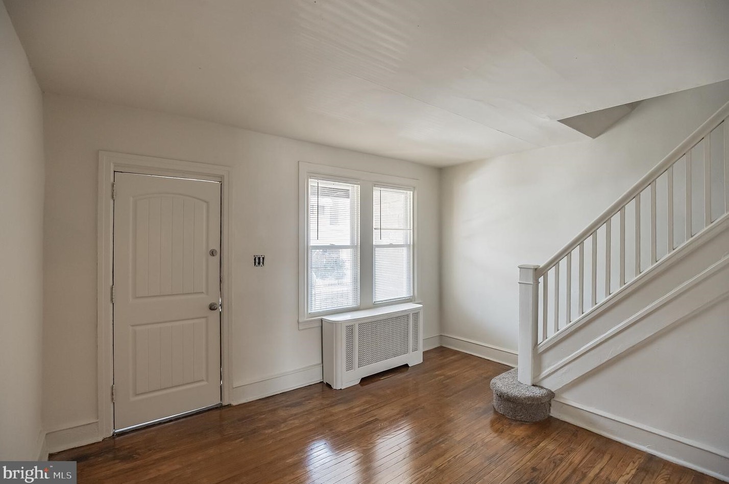 984 Carver St, Philadelphia PA  19124-1038 exterior