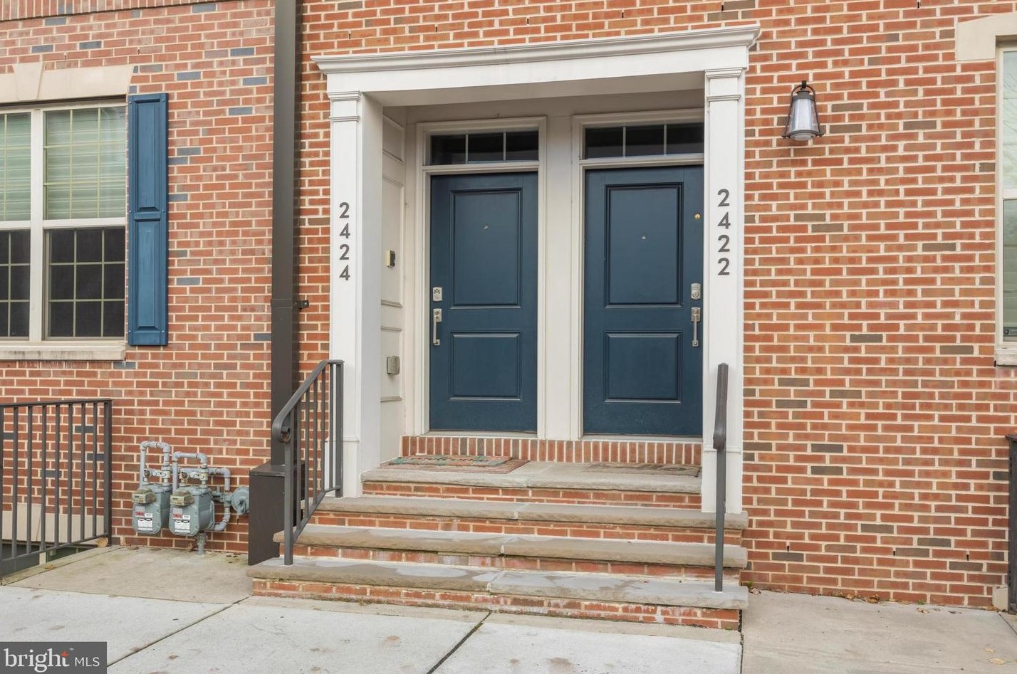 2424 South St, Philadelphia, PA 19146-1036