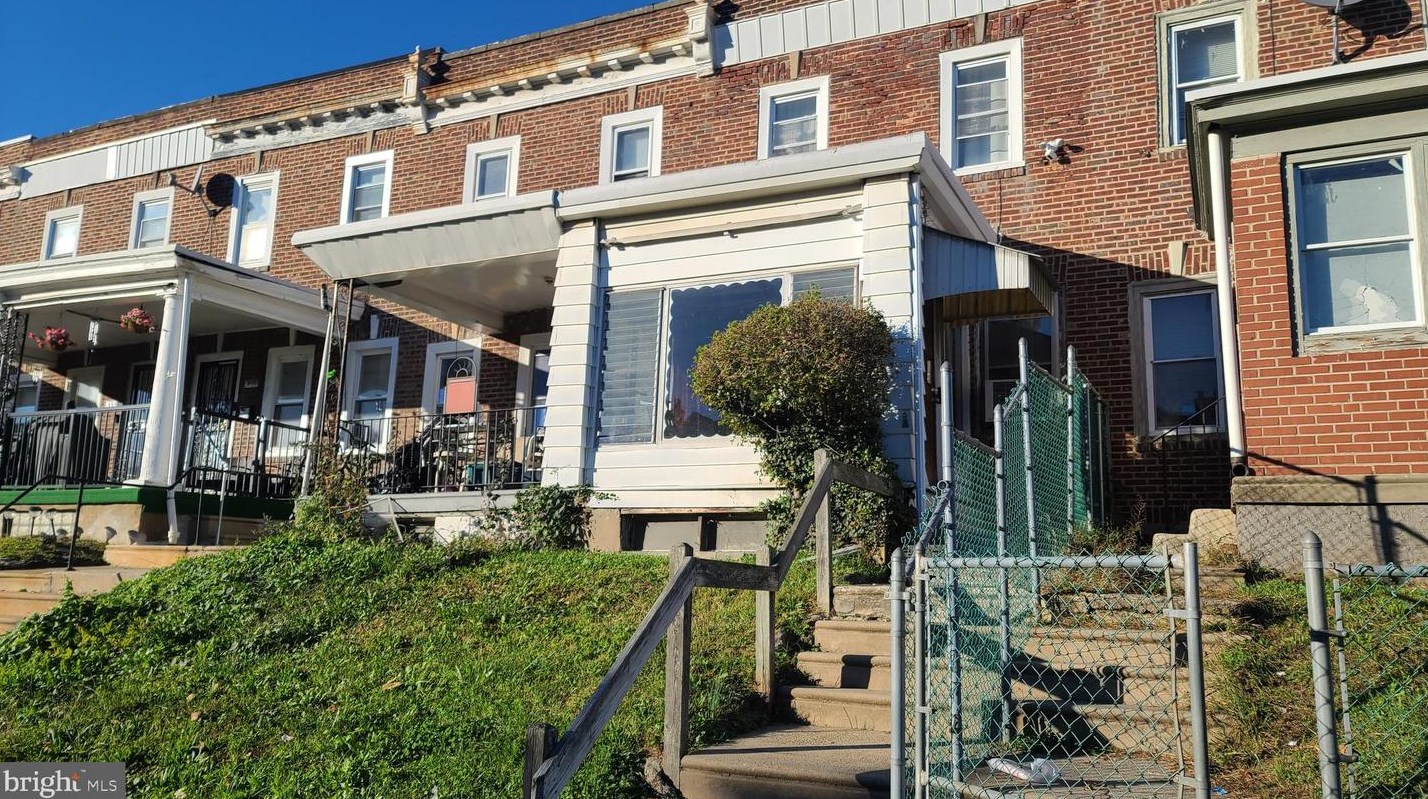 809 Fisher Ave, Philadelphia, PA 19141-4013