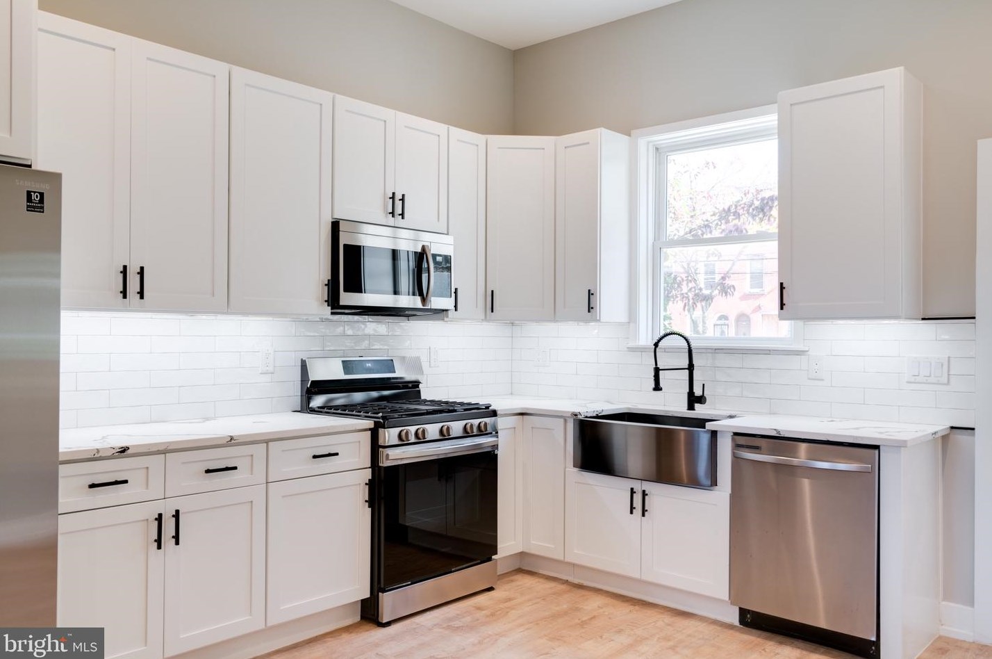 2213 N Waterloo St, Philadelphia, PA 19133