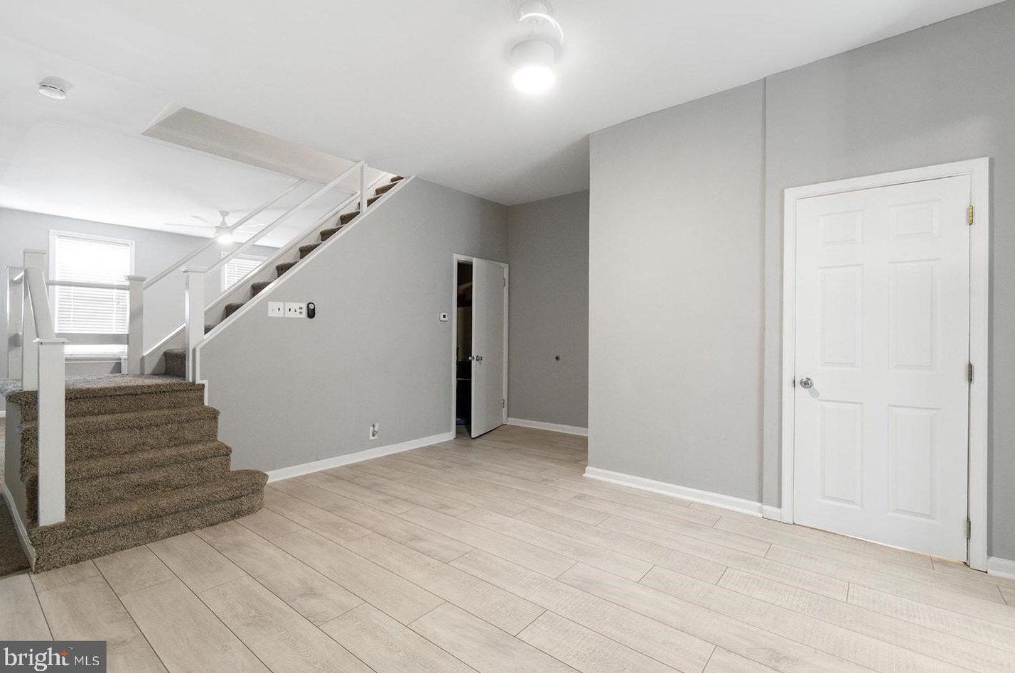 128 Gay St, Philadelphia, PA 19127