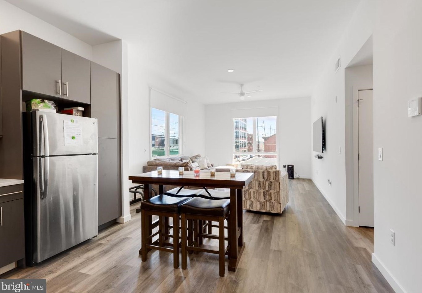 2559 Amber St #305, Philadelphia, PA 19125