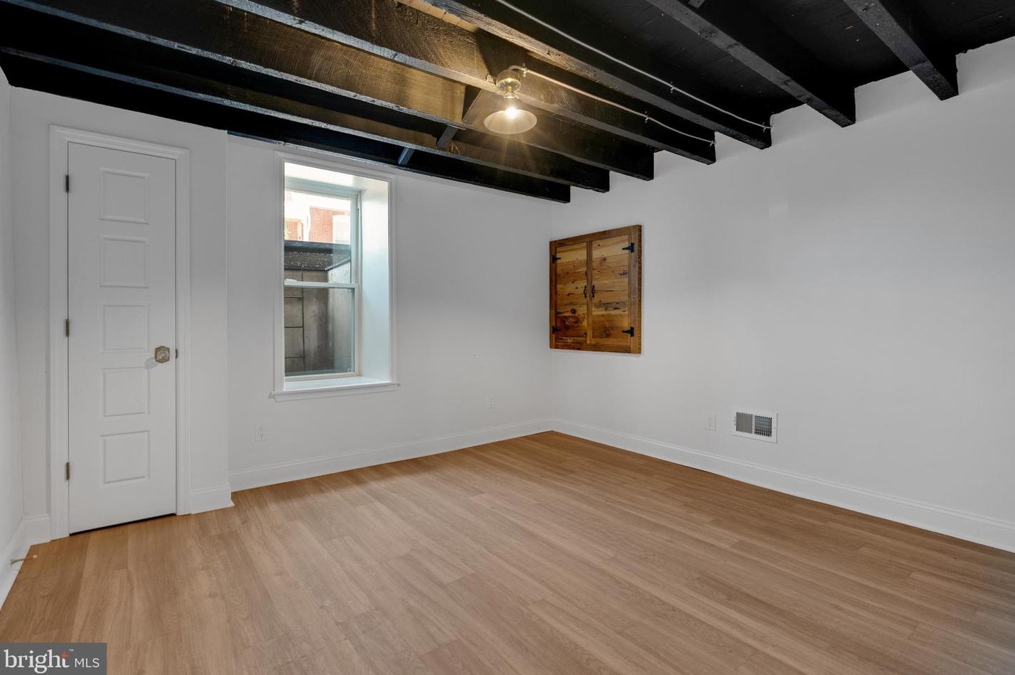 3867 Manayunk Ave, Philadelphia PA 19128-5111 exterior