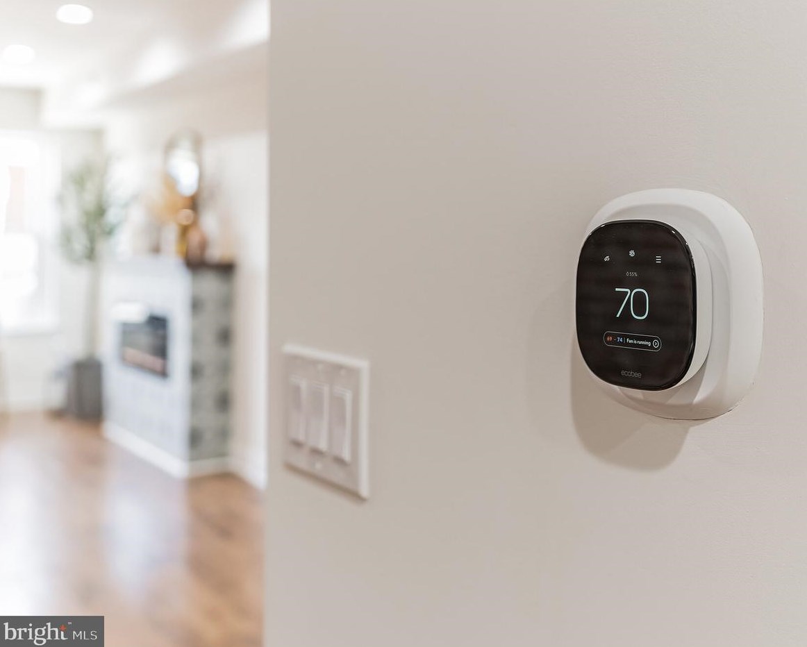 3867 Manayunk Ave, Philadelphia PA 19128-5111 exterior