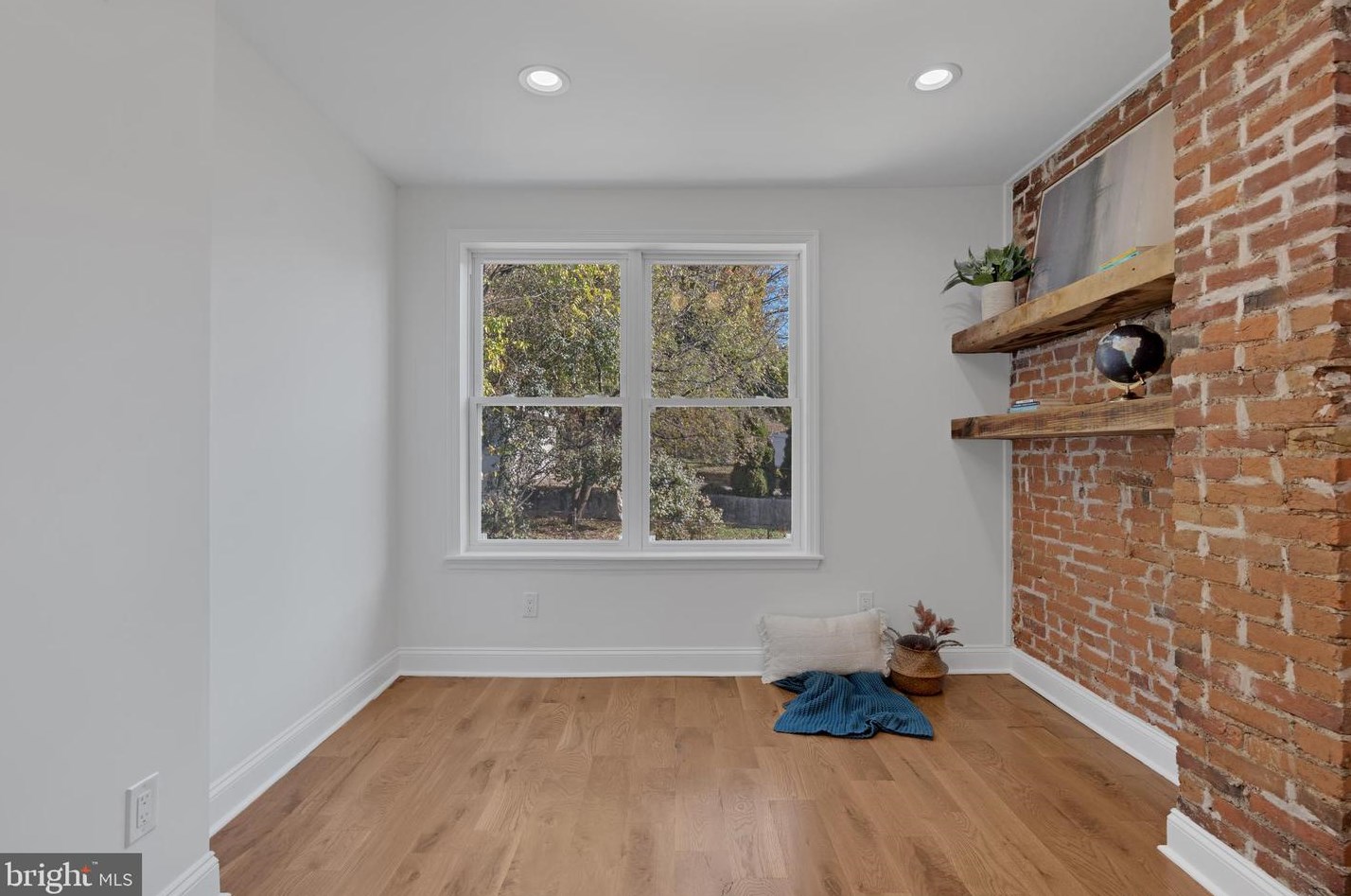 3867 Manayunk Ave, Philadelphia PA 19128-5111 exterior