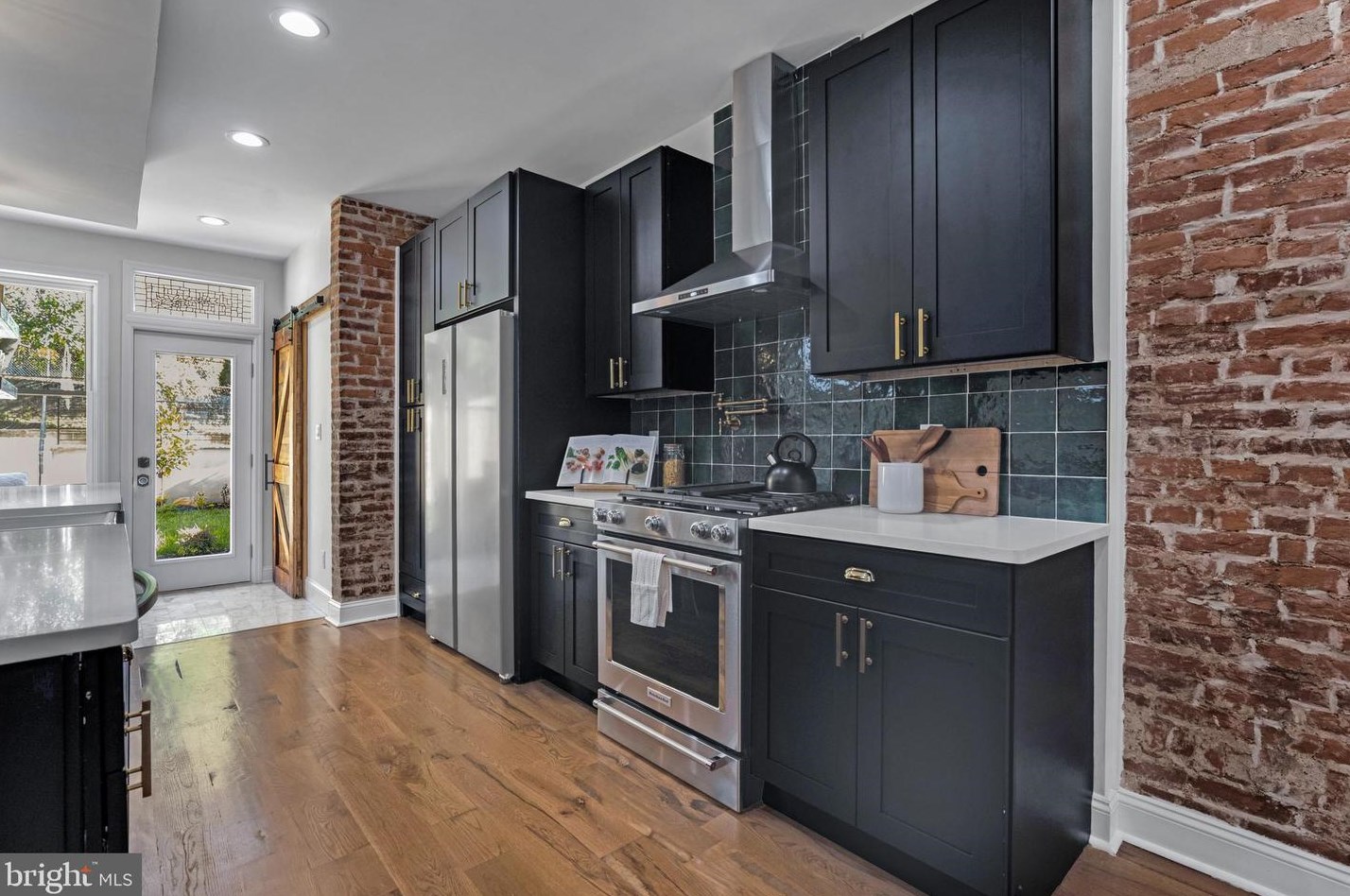 3867 Manayunk Ave, Philadelphia PA 19128-5111 exterior