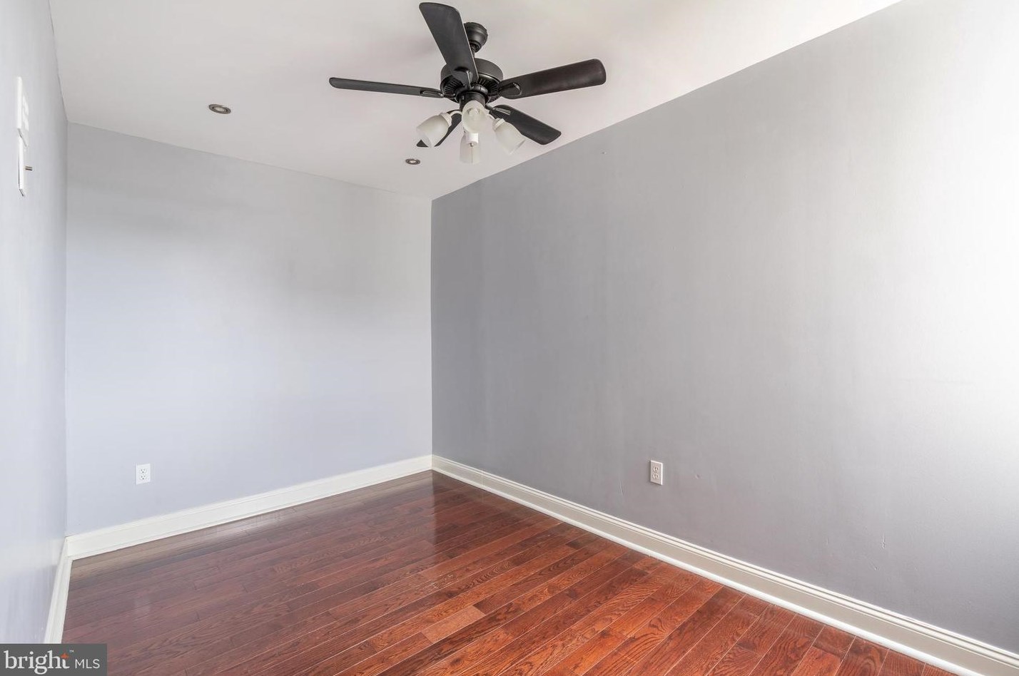 2604 Wharton St, Philadelphia PA  19146-3836 exterior