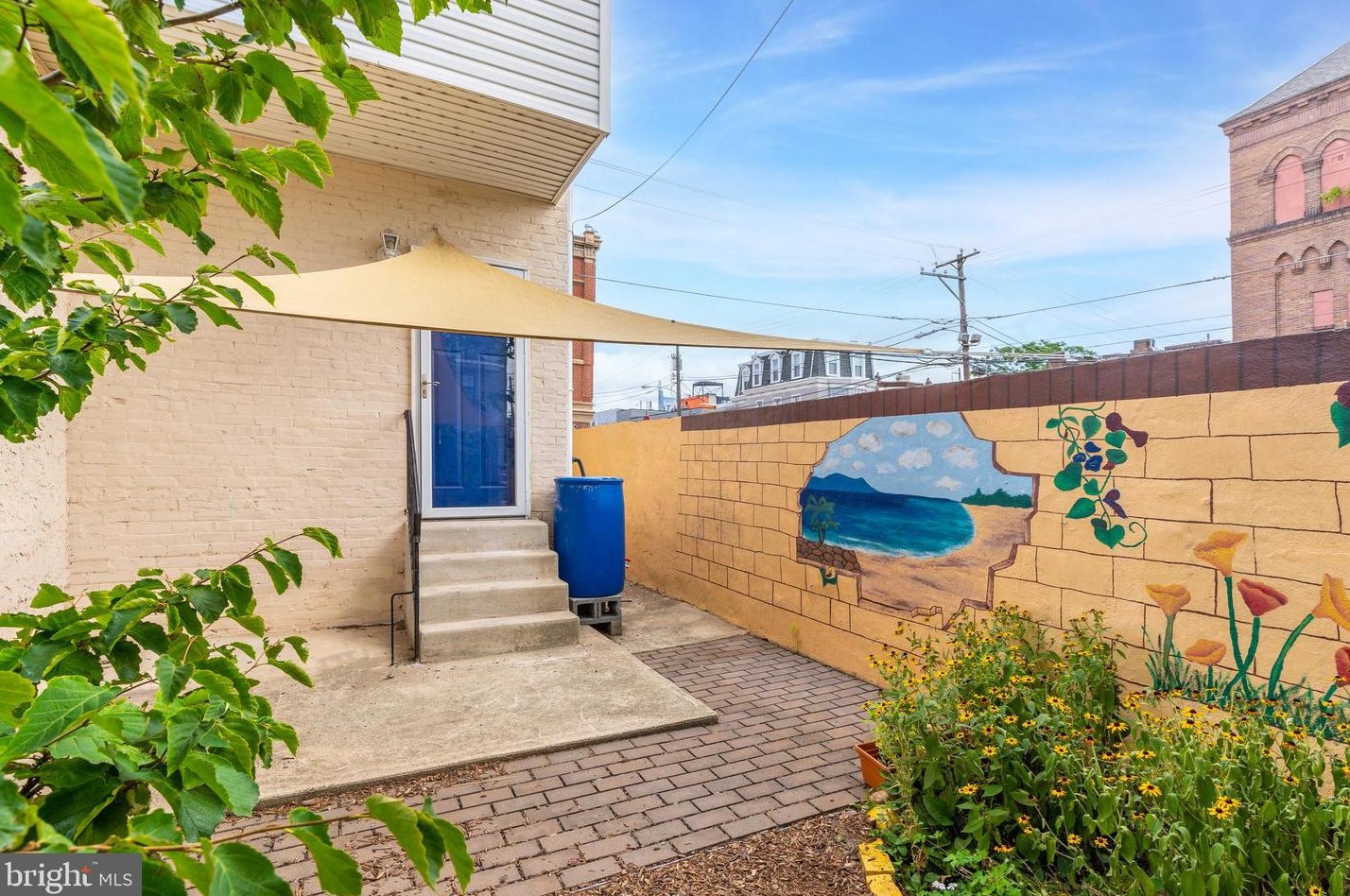 2604 Wharton St, Philadelphia PA  19146-3836 exterior